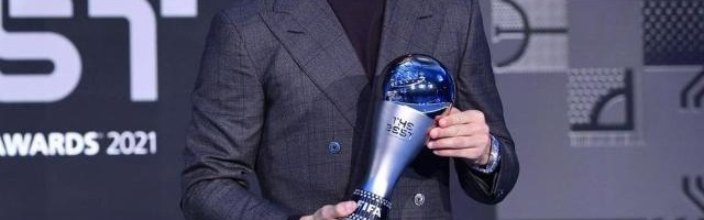 博鱼-C罗谈特别奖：无比尊敬FIFA 专业人士才懂球