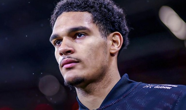 德天空：红军考虑回购夸安萨；转会合同中有8000万欧回购条款