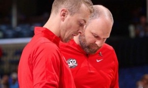 名记：除詹金斯外 灰熊还与助教拉罗什和帕特-安德鲁分道扬镳